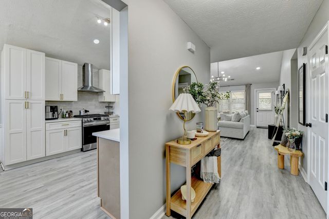 5496 Amber Cove Way, Flowery Branch, GA 30542