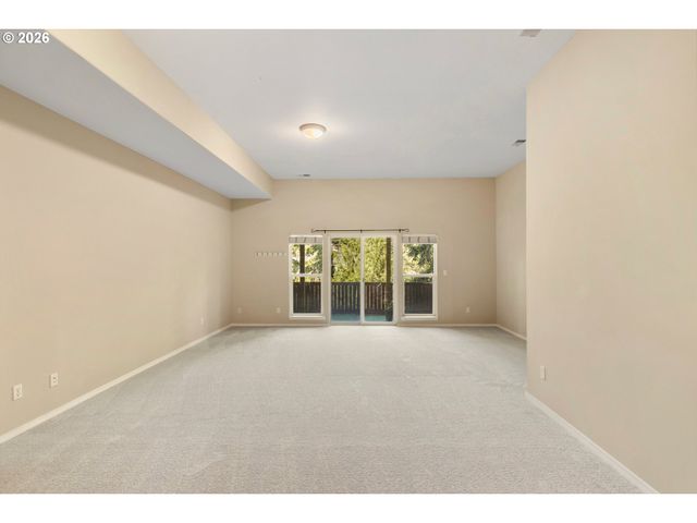 20263 HOODVIEW Ave, West Linn, OR 97068