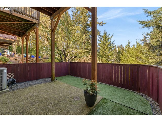 20263 HOODVIEW Ave, West Linn, OR 97068