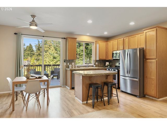 20263 HOODVIEW Ave, West Linn, OR 97068