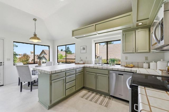 7711 Galloway Drive, San Jose, CA 95135