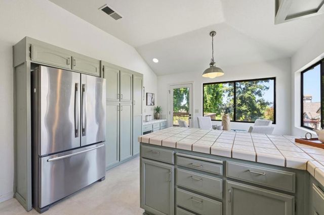 7711 Galloway Drive, San Jose, CA 95135