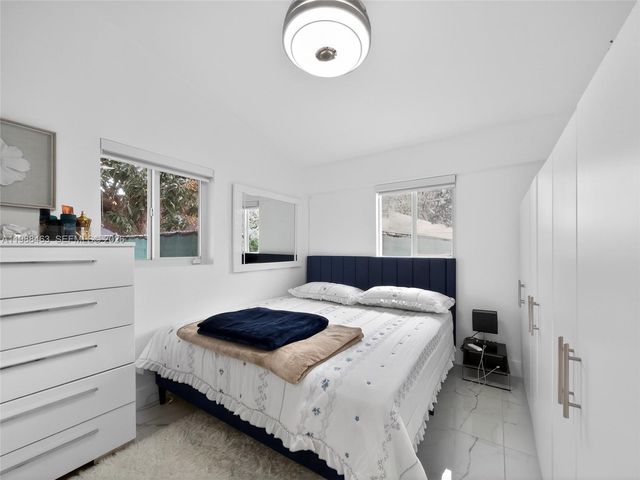 19800 NW 5th Ave, Miami Gardens, FL 33169