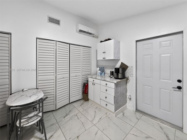 19800 NW 5th Ave, Miami Gardens, FL 33169