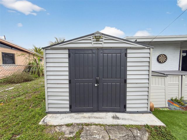 19800 NW 5th Ave, Miami Gardens, FL 33169