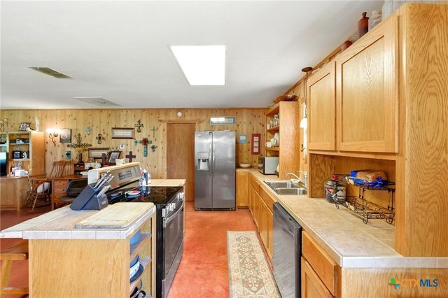 444 Wattsville Road, Luling, TX 78648