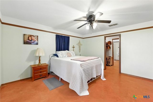 444 Wattsville Road, Luling, TX 78648