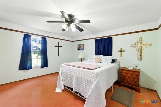 444 Wattsville Road, Luling, TX 78648