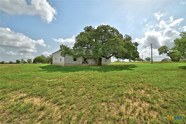 444 Wattsville Road, Luling, TX 78648