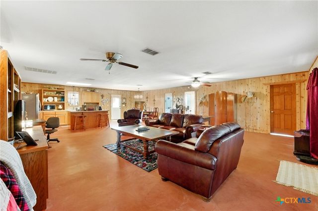 444 Wattsville Road, Luling, TX 78648