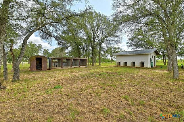 444 Wattsville Road, Luling, TX 78648