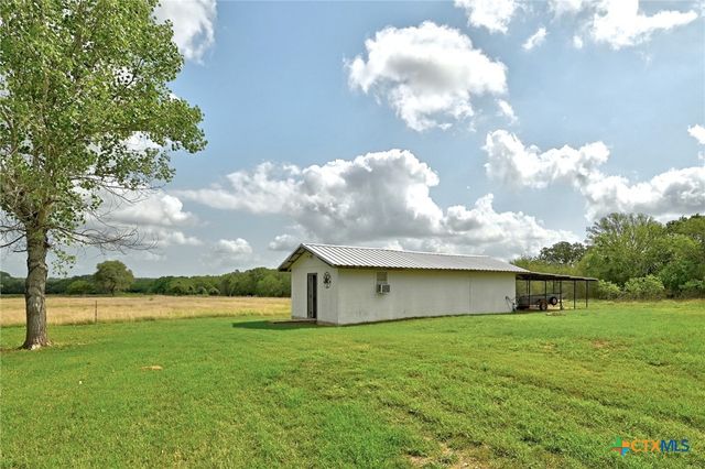 444 Wattsville Road, Luling, TX 78648