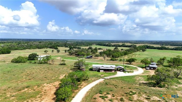 444 Wattsville Road, Luling, TX 78648