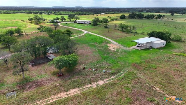 444 Wattsville Road, Luling, TX 78648