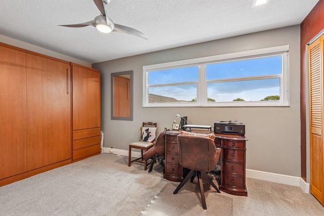 1330 NW 123rd Avenue, Pembroke Pines, FL 33026