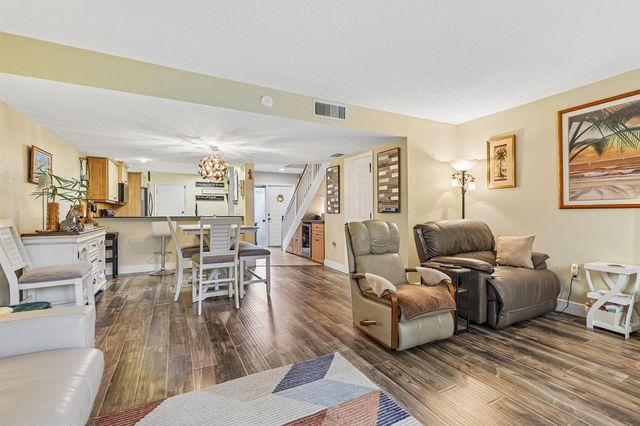 1330 NW 123rd Avenue, Pembroke Pines, FL 33026