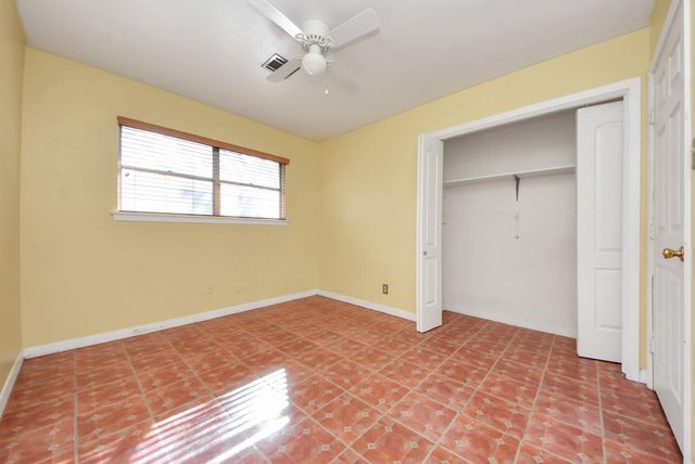 10315 Carlow Lane, La Porte, TX 77571