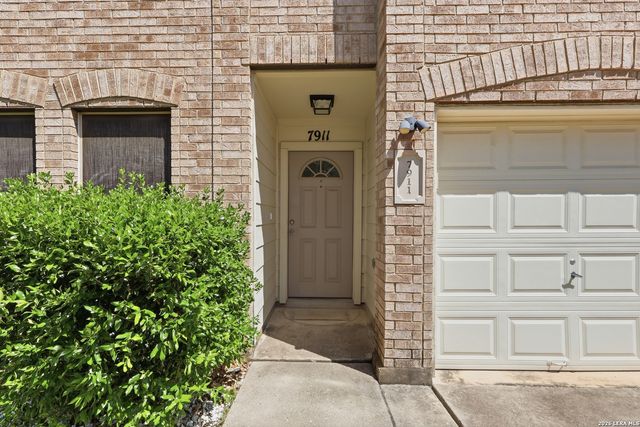 7911 Hoosier Park, Selma, TX 78154