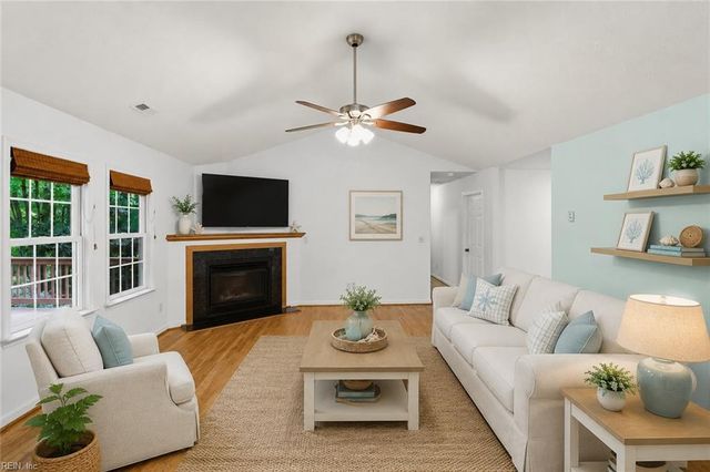 505 Plantation Rd, North, VA 23128