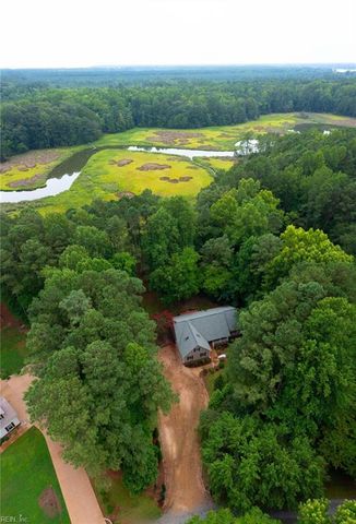 505 Plantation Rd, North, VA 23128