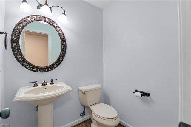 505 Plantation Rd, North, VA 23128