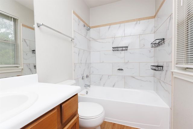 1029 Christopher Ave A, Round Rock, TX 78681