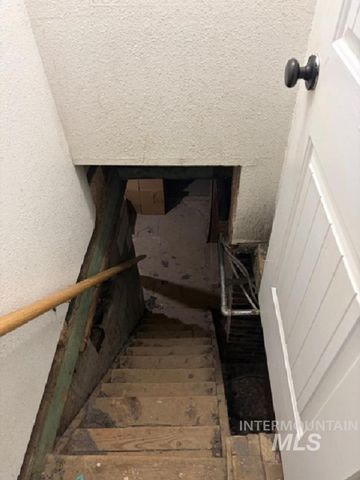 135 Locust St., Twin Falls, ID 83301