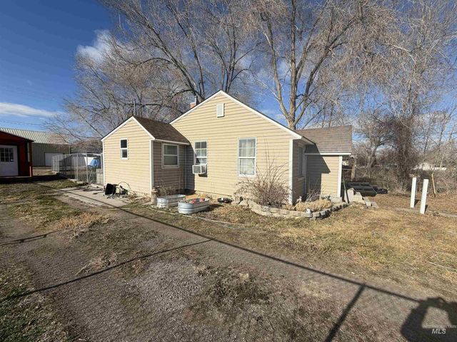 135 Locust St., Twin Falls, ID 83301