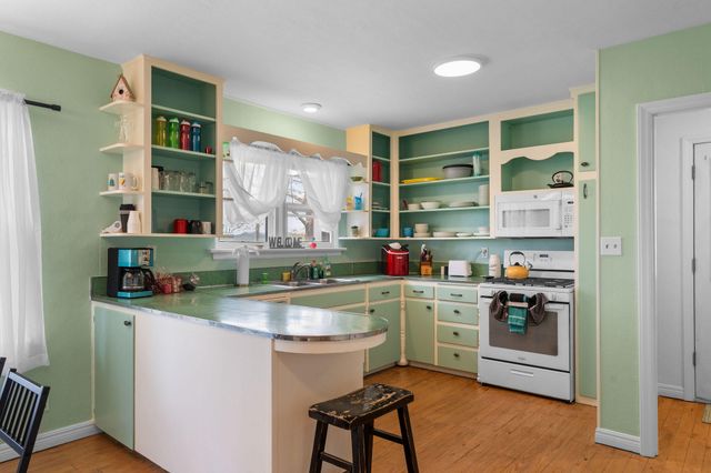 155 N Hickory Street, Forsyth, MO 65653