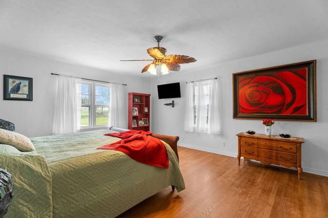 155 N Hickory Street, Forsyth, MO 65653