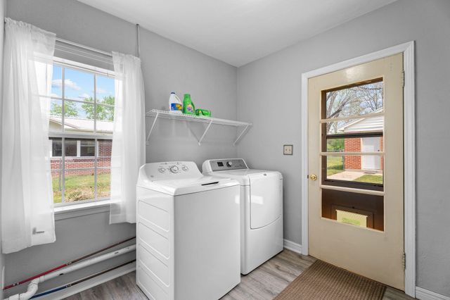 155 N Hickory Street, Forsyth, MO 65653