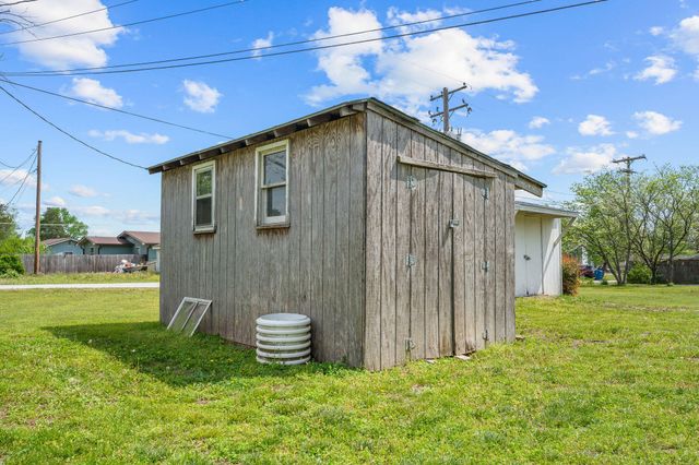 155 N Hickory Street, Forsyth, MO 65653
