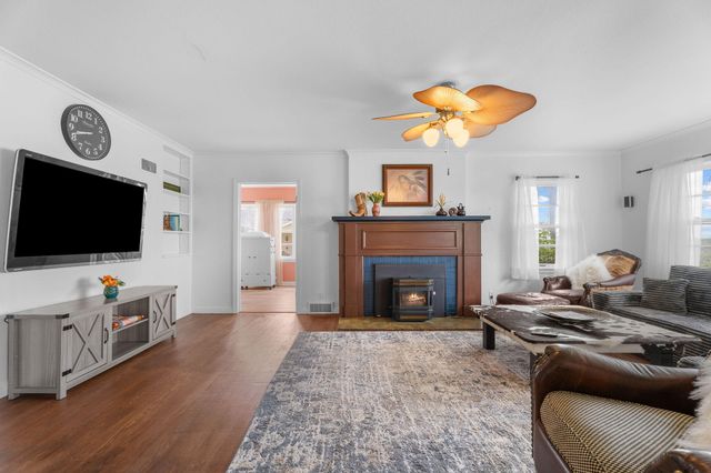 155 N Hickory Street, Forsyth, MO 65653