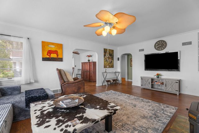 155 N Hickory Street, Forsyth, MO 65653