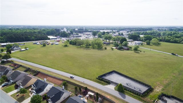 194 Norfolk Circle, Anderson, SC 29625