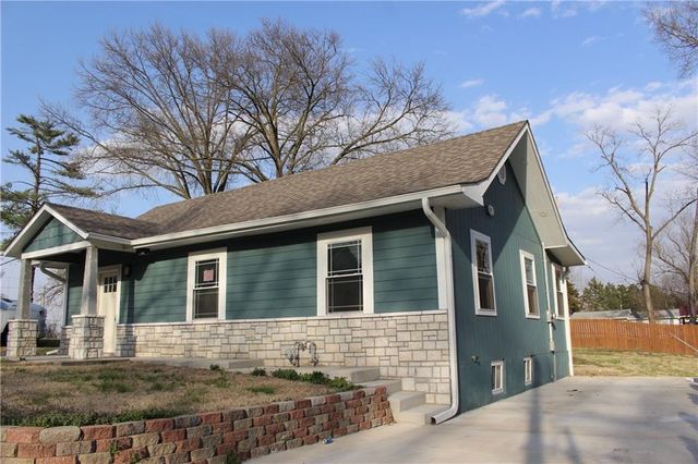 3035 N 47th Street, Kansas City, KS 66104