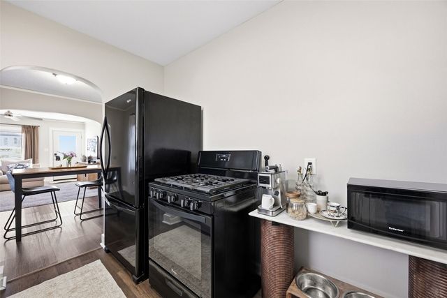 1217 Memorial Dr SE, Cedar Rapids, IA 52403