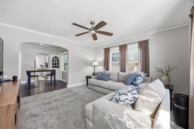 1217 Memorial Dr SE, Cedar Rapids, IA 52403