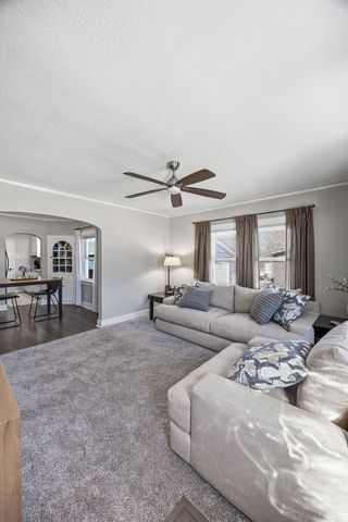 1217 Memorial Dr SE, Cedar Rapids, IA 52403