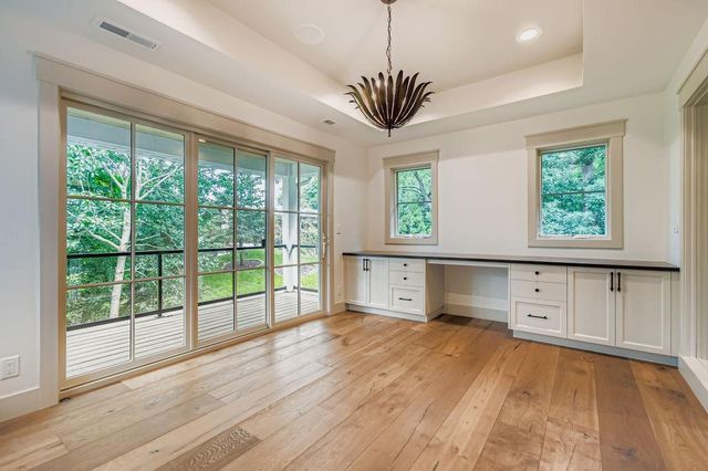 294 Cove Road, Hudson, WI 54016