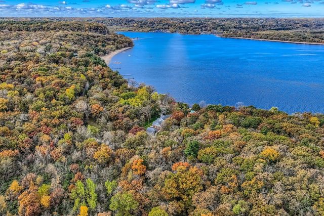 294 Cove Road, Hudson, WI 54016