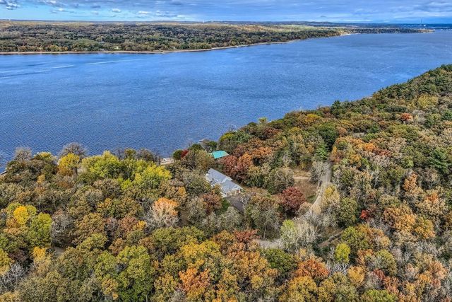 294 Cove Road, Hudson, WI 54016