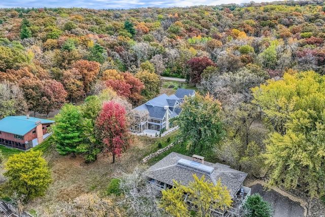 294 Cove Road, Hudson, WI 54016