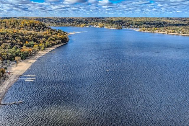 294 Cove Road, Hudson, WI 54016