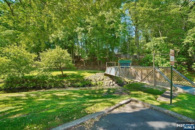 521 Piermont Avenue 428, River Vale, NJ 07675