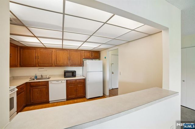 521 Piermont Avenue 428, River Vale, NJ 07675