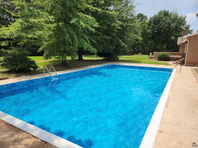109 Delchamps, Warner Robins, GA 31093