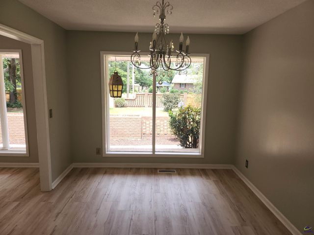 109 Delchamps, Warner Robins, GA 31093