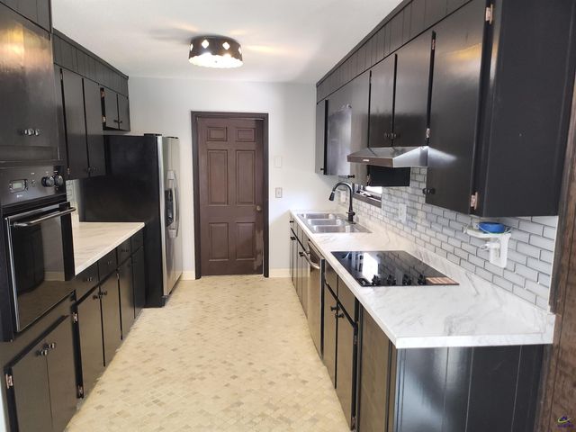 109 Delchamps, Warner Robins, GA 31093