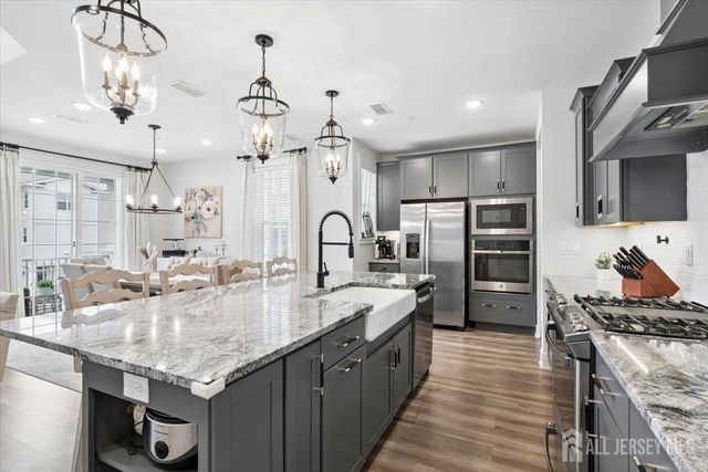 24 Depot Way, Dunellen, NJ 08812